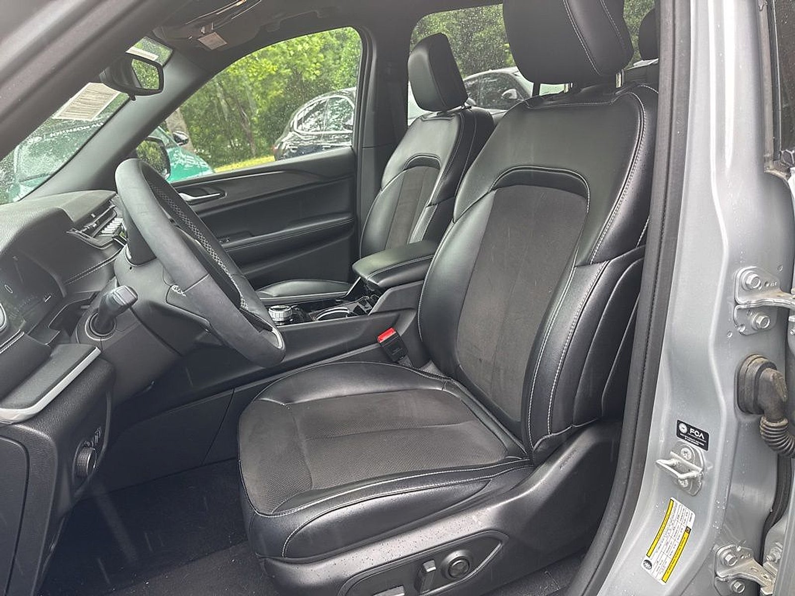 2023 Jeep Grand Cherokee Altitude 4x2