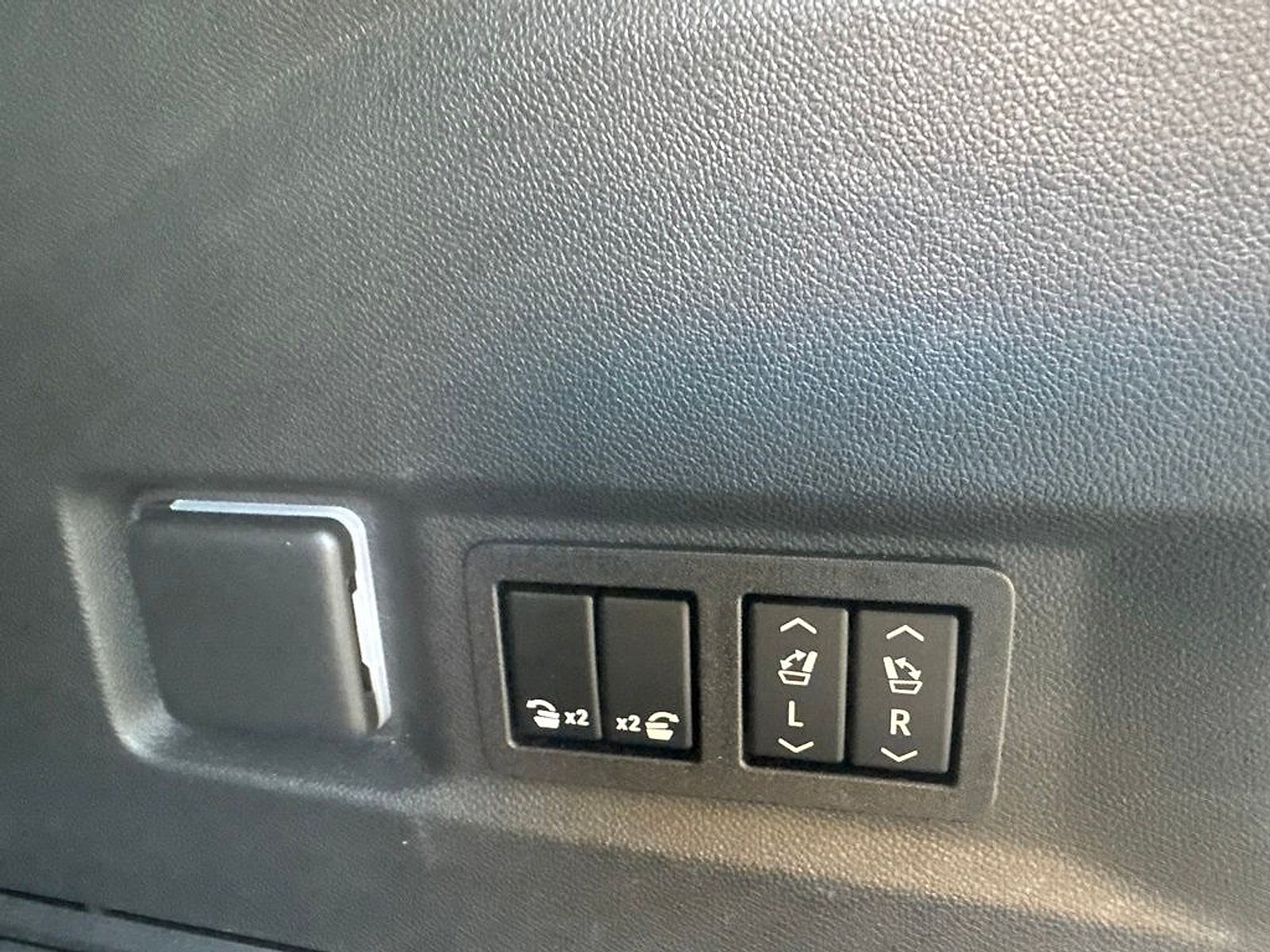 2023 Chevrolet Tahoe 4WD High Country
