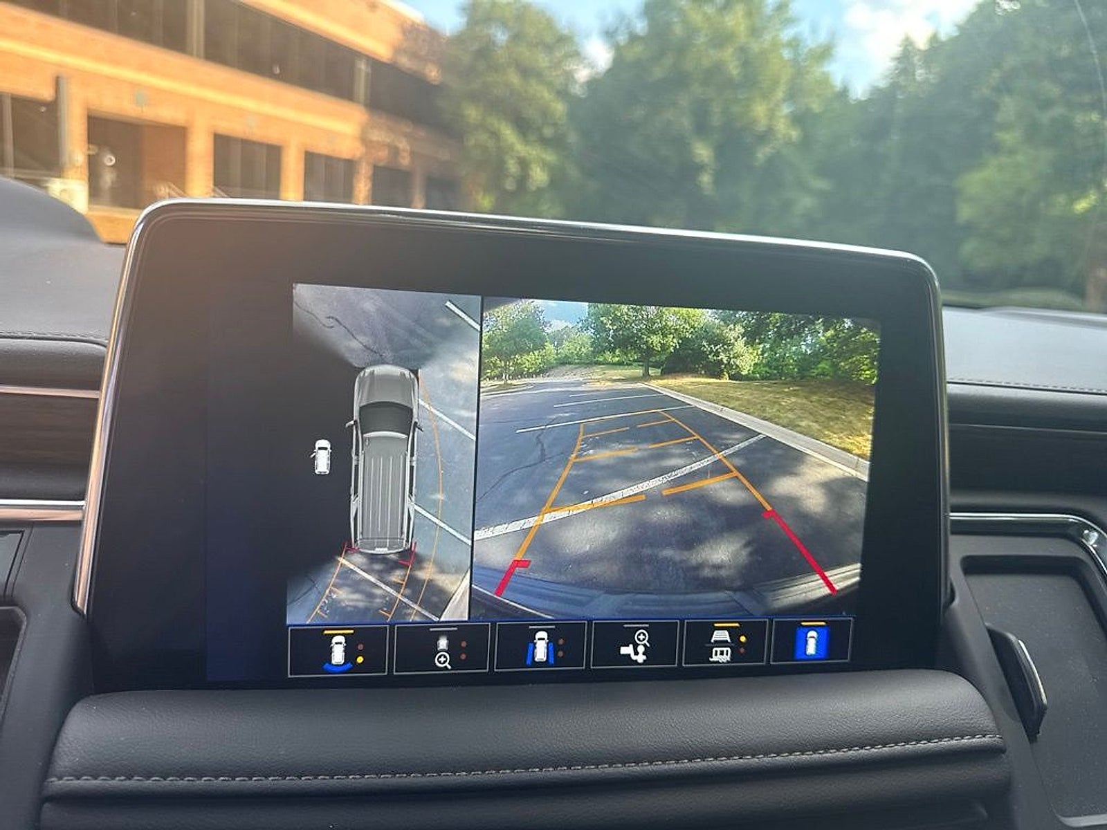 2023 Chevrolet Tahoe 4WD High Country