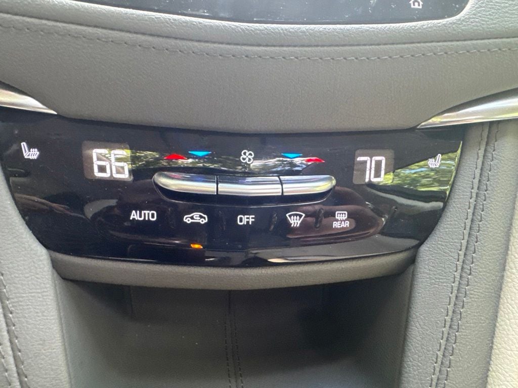 2021 Cadillac XT5 FWD Premium Luxury