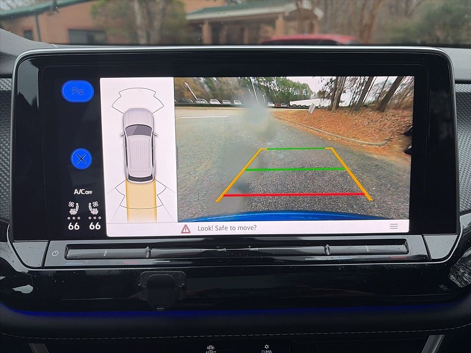 2024 Volkswagen Atlas Cross Sport 2.0T SEL R-Line