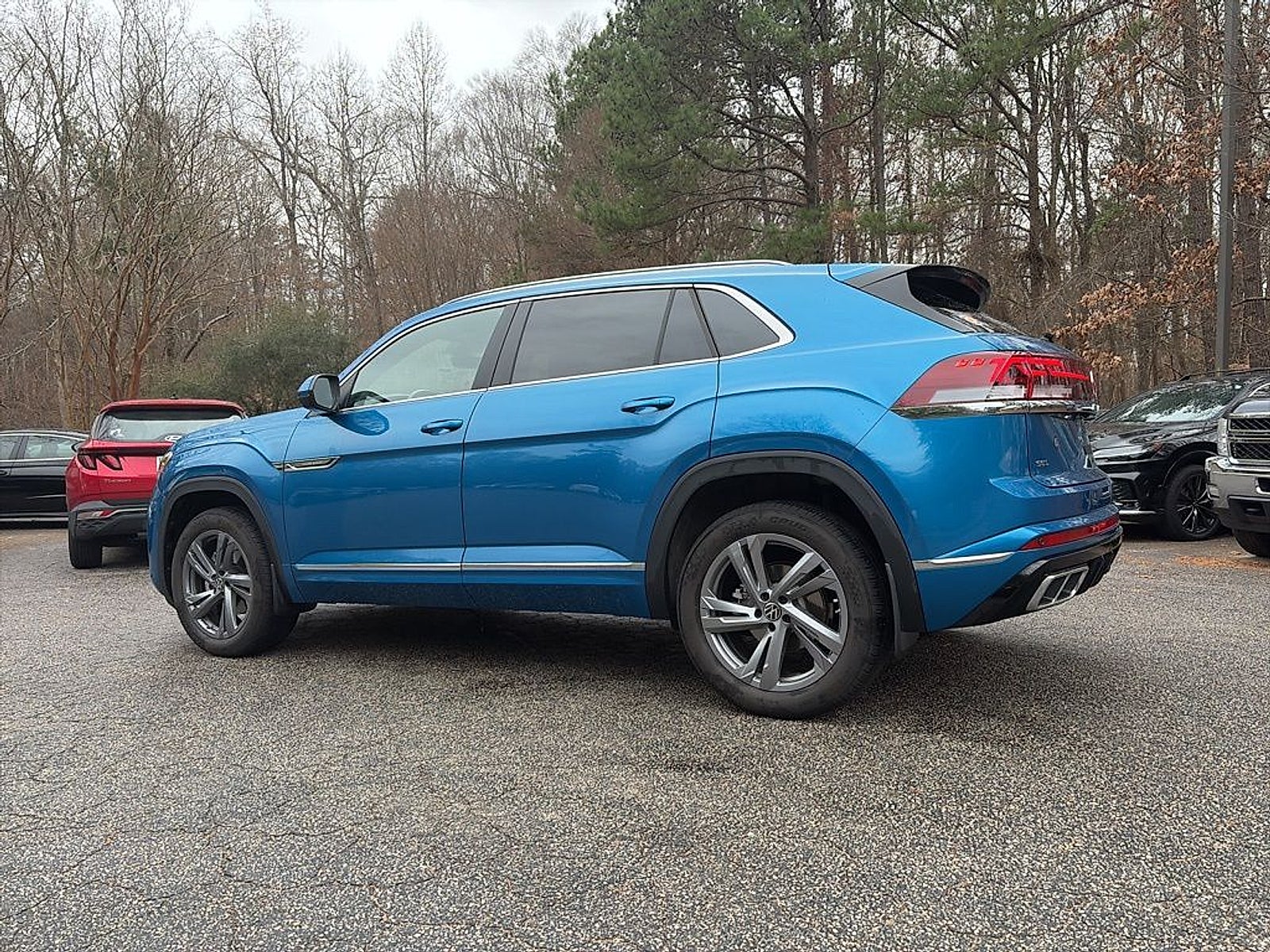 2024 Volkswagen Atlas Cross Sport 2.0T SEL R-Line