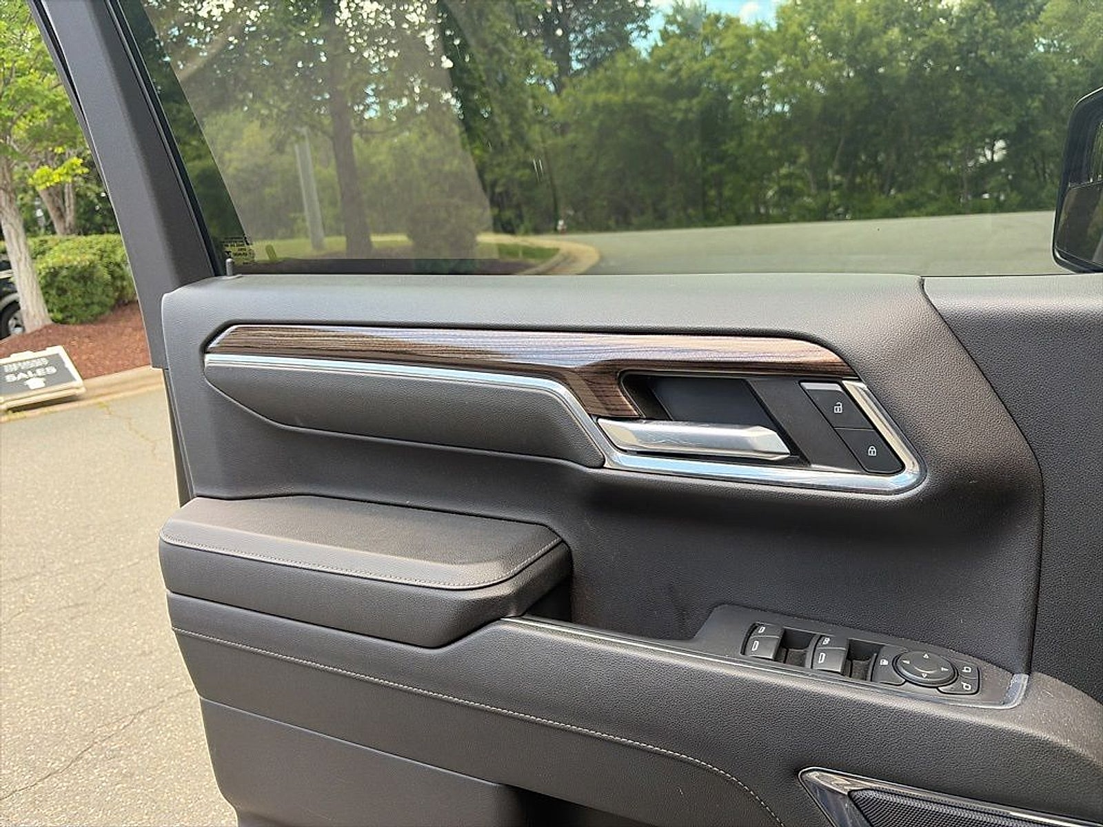 2024 Chevrolet Silverado 1500 4WD Crew Cab Short Bed LT Trail Boss