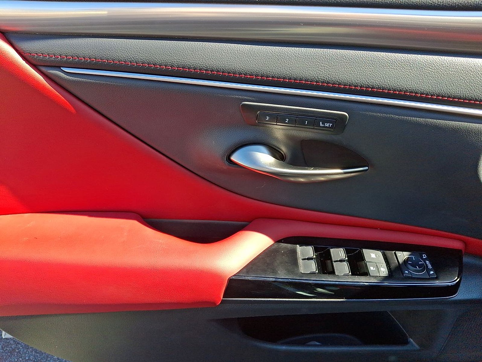 2023 Lexus ES 350 F SPORT Handling