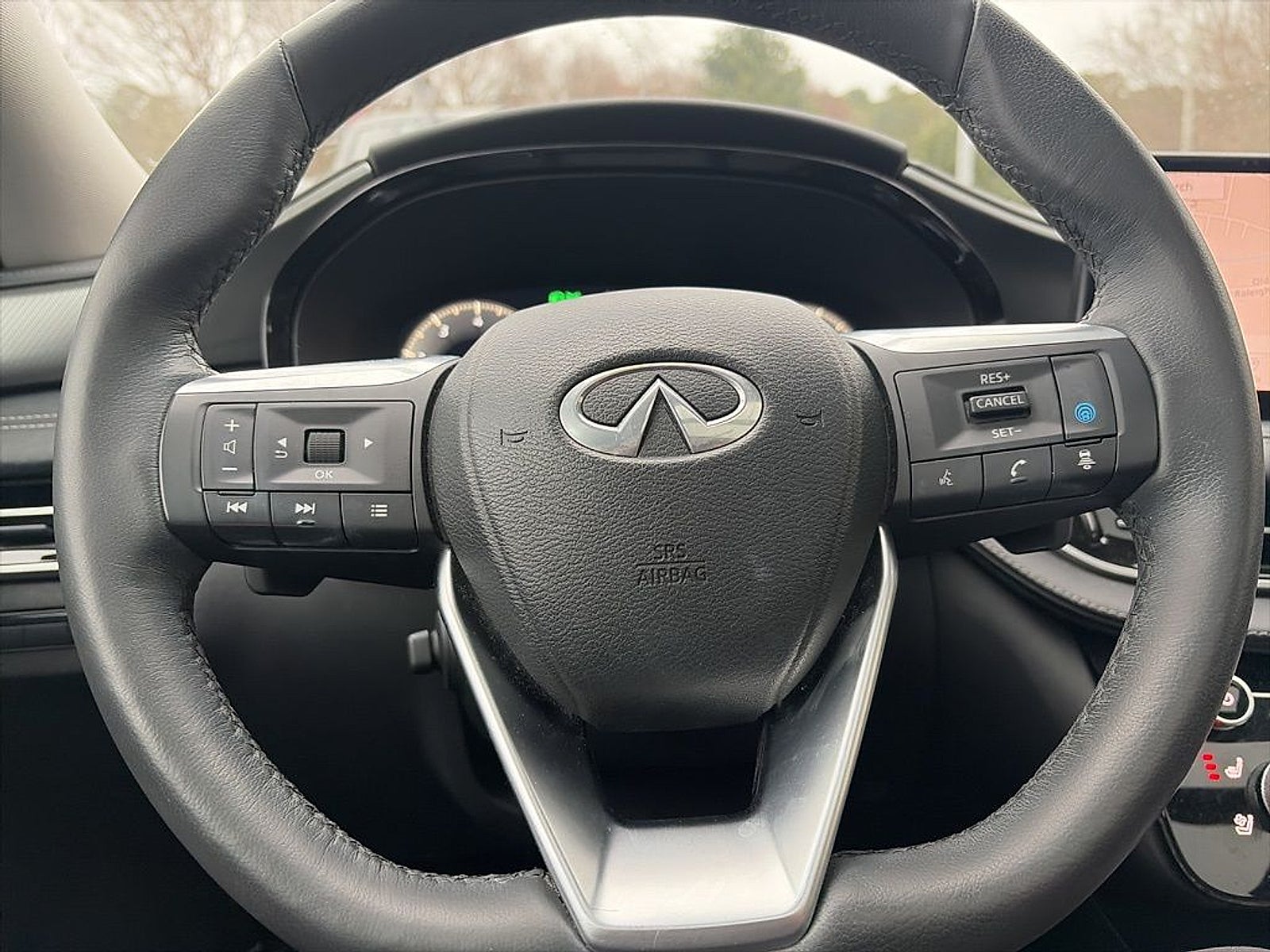 2023 INFINITI QX60 LUXE AWD