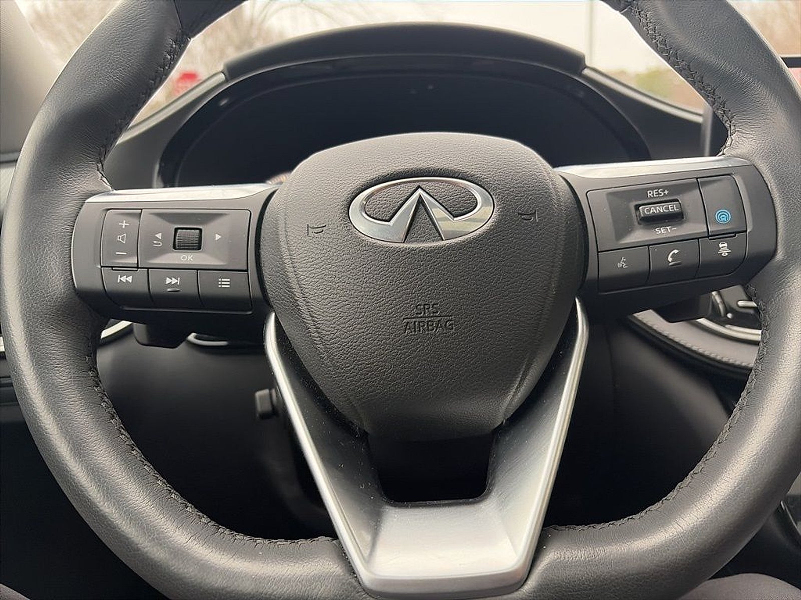 2023 INFINITI QX60 LUXE AWD