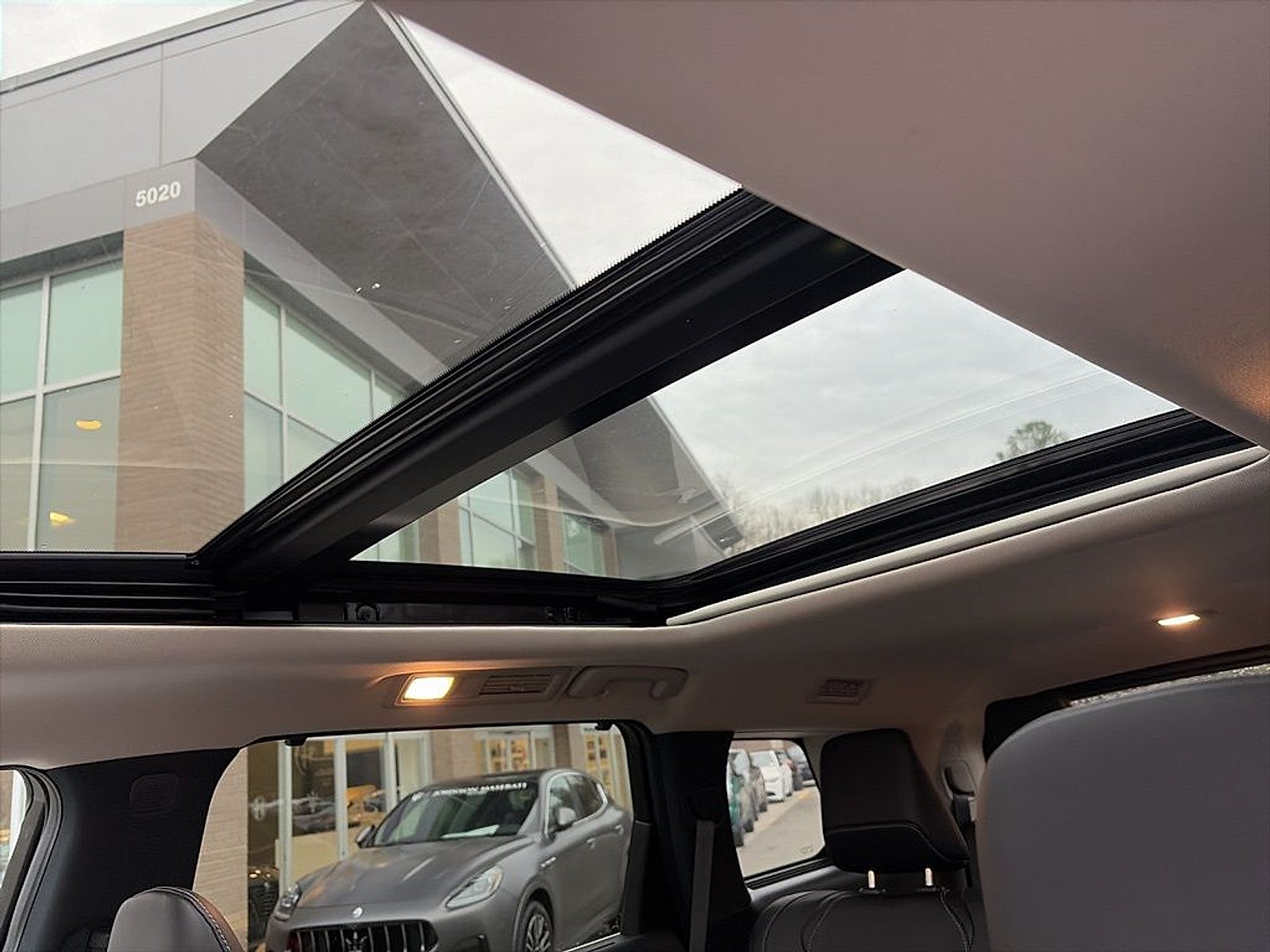 2023 INFINITI QX60 LUXE AWD