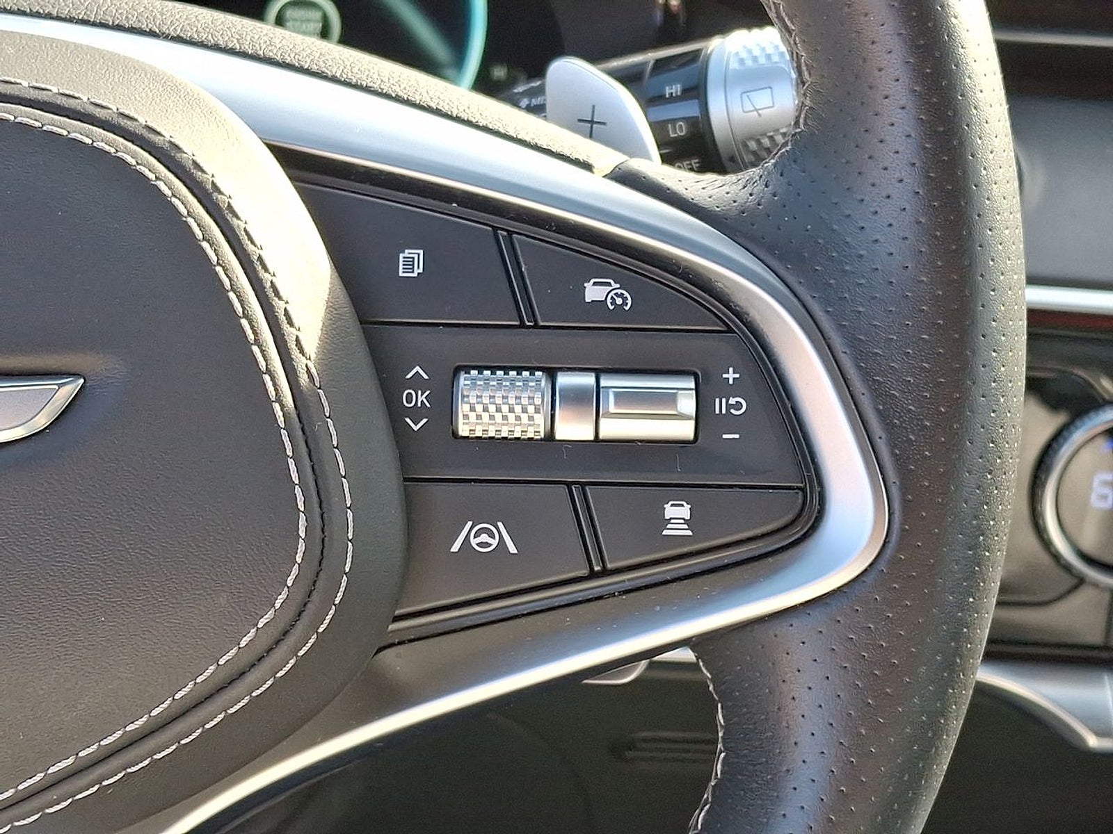 2024 Genesis GV70 2.5T AWD