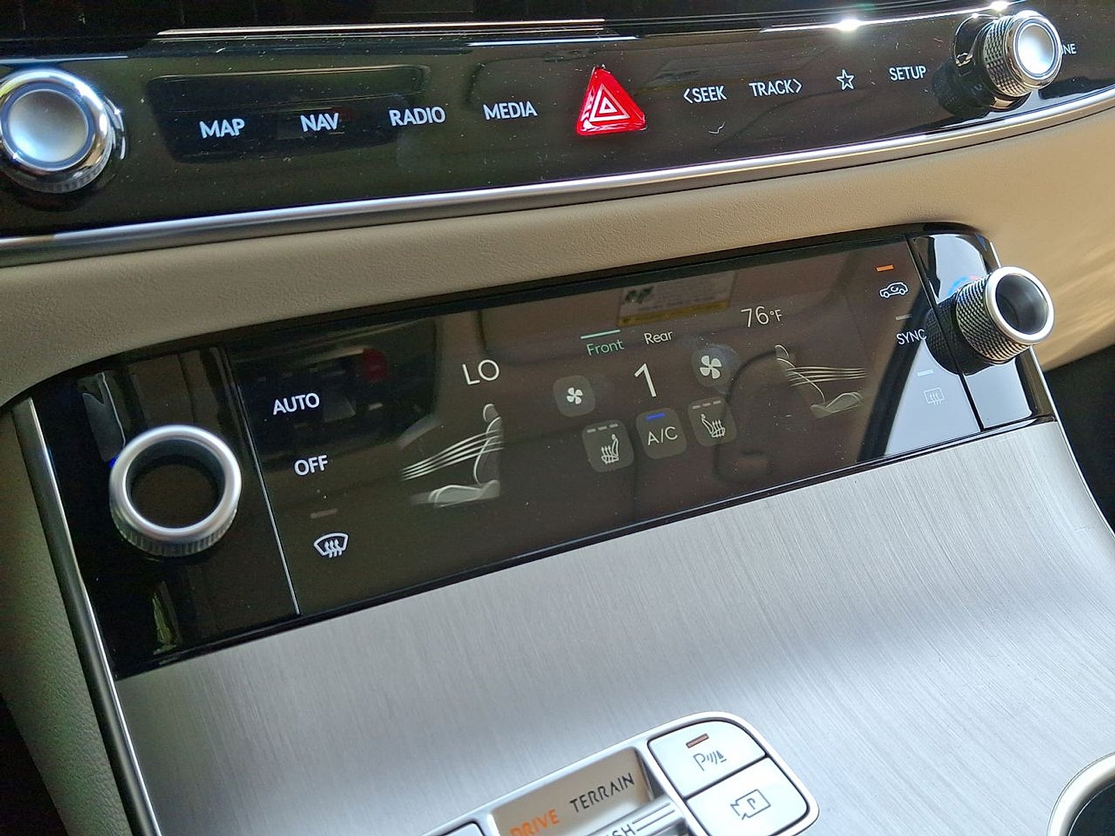 2026 Genesis GV70 2.5T Select