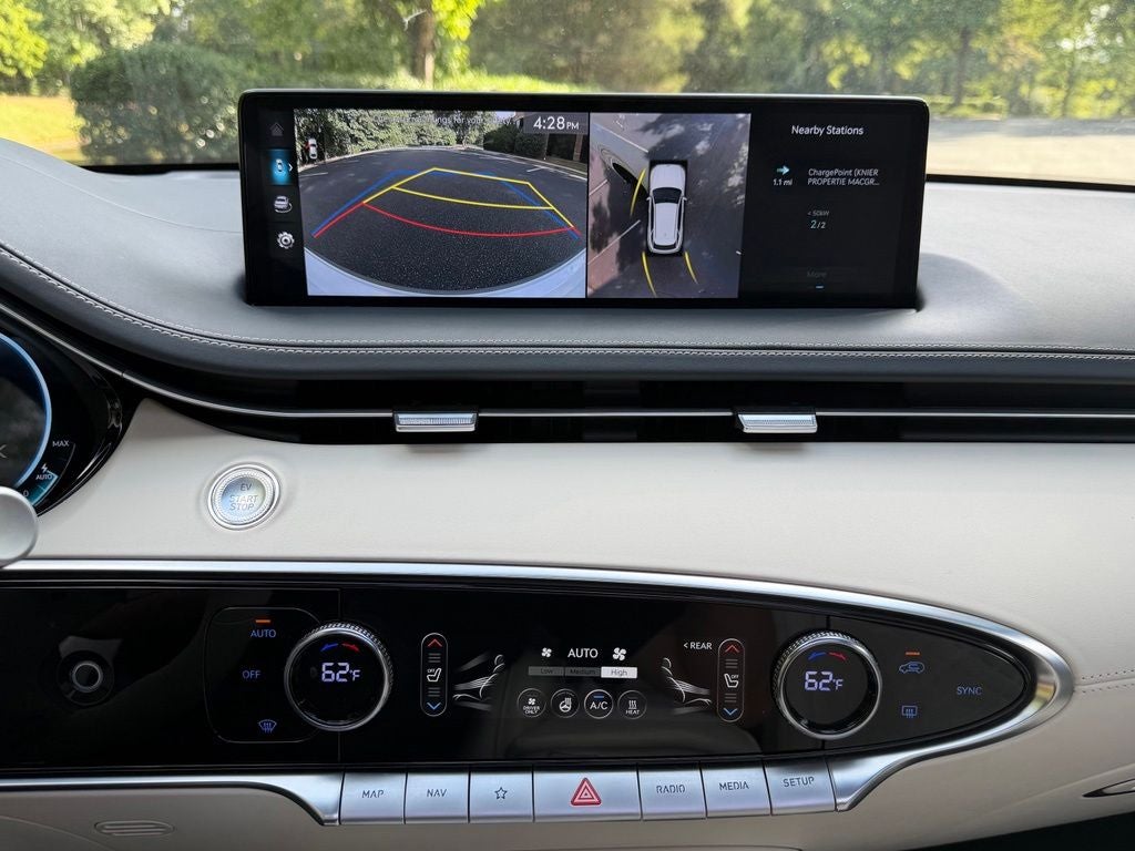 2025 Genesis Electrified GV70 Advanced AWD
