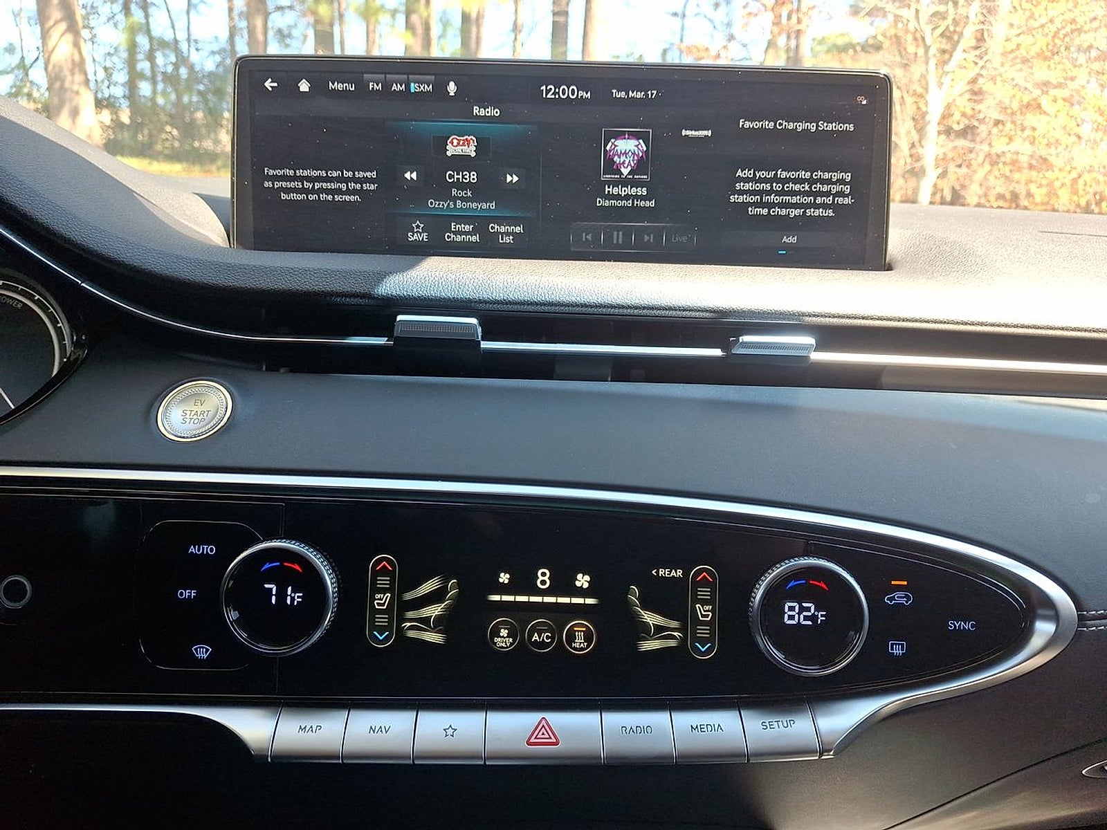 2025 Genesis Electrified GV70 Advanced AWD