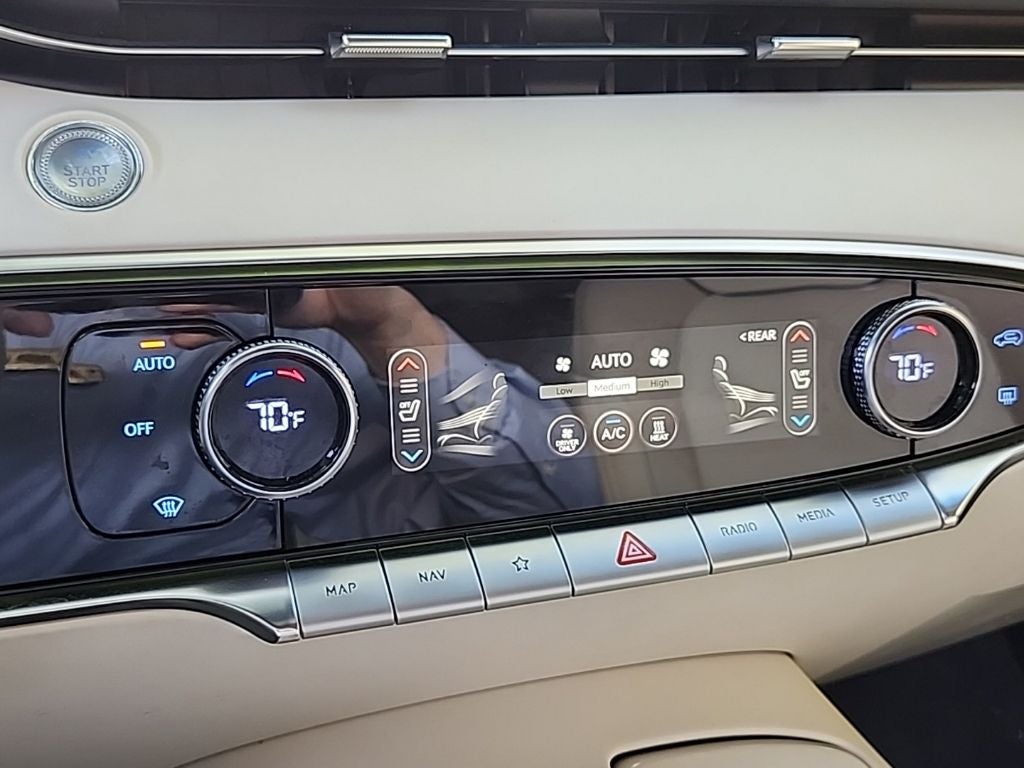 2023 Genesis Electrified GV70 Advanced AWD