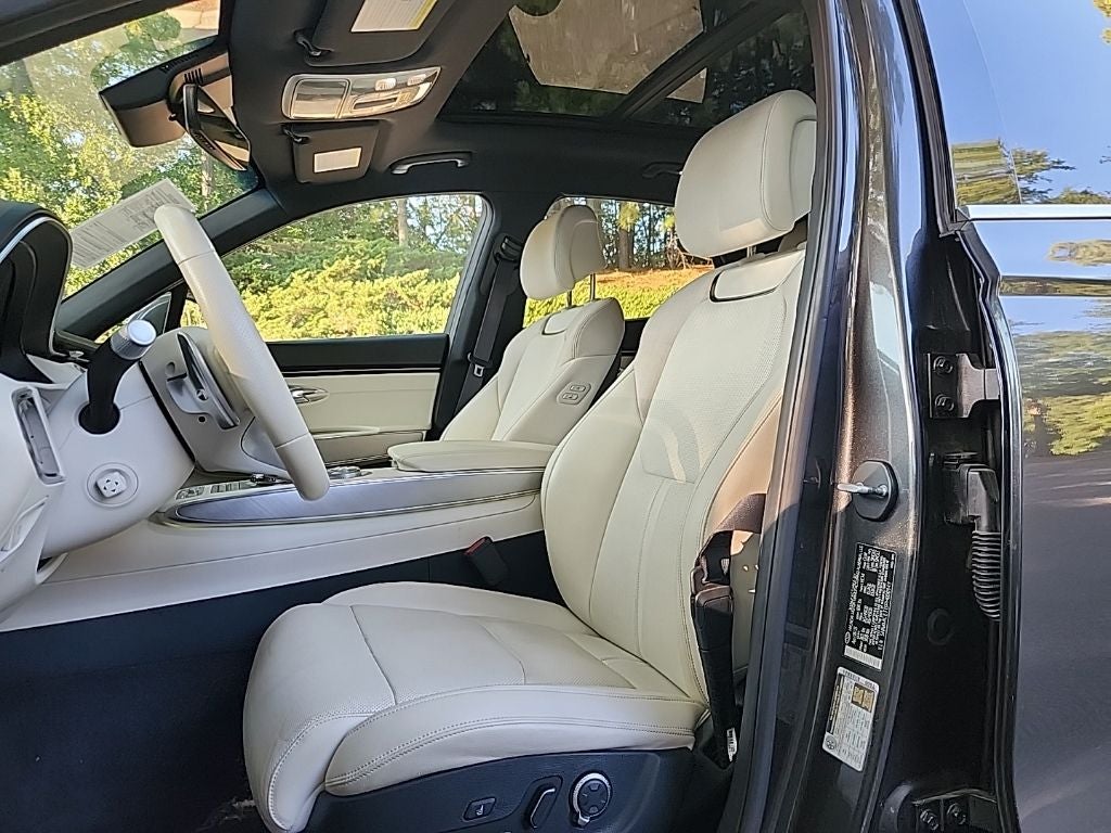 2023 Genesis Electrified GV70 Advanced AWD