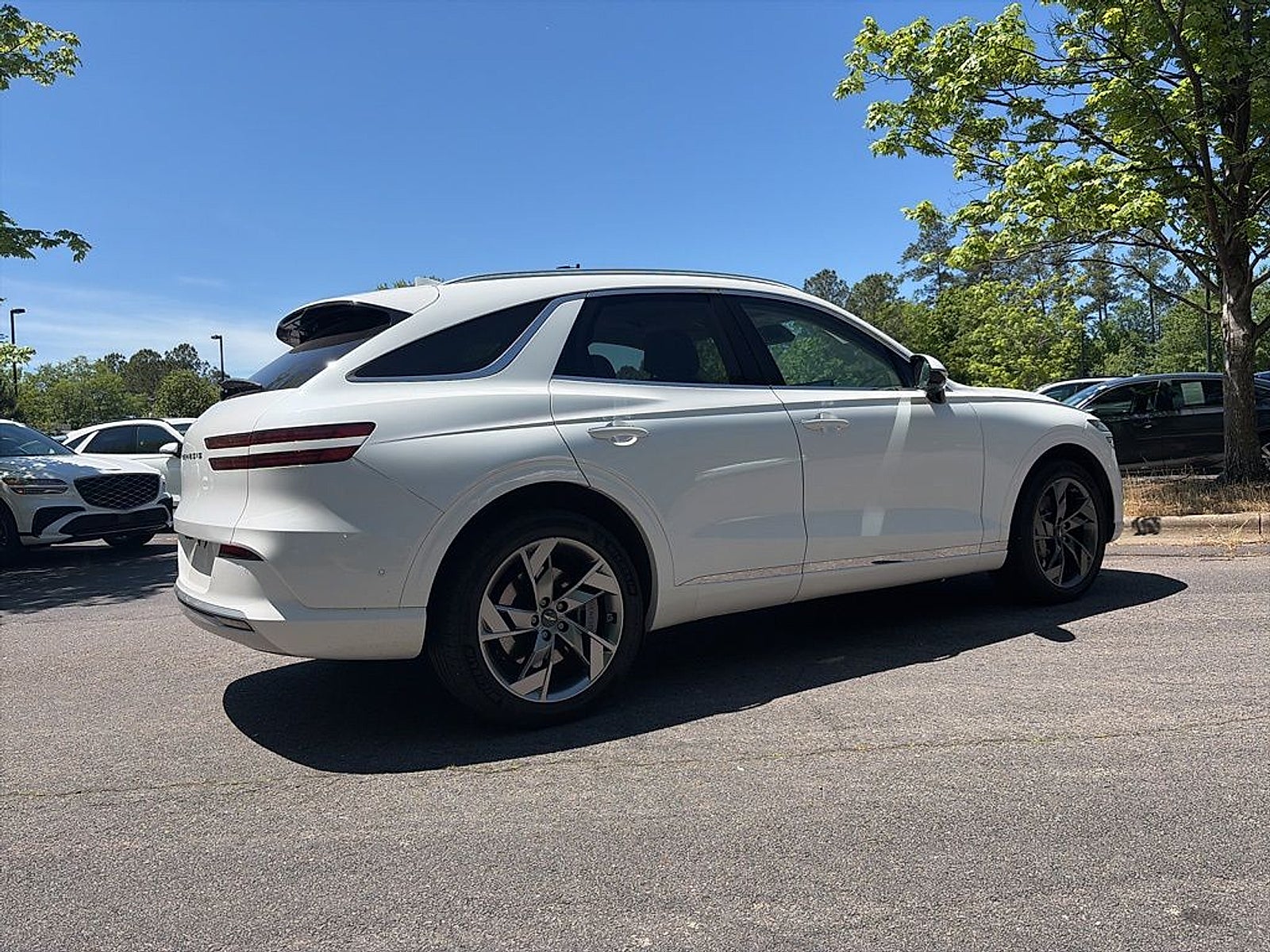 2025 Genesis Electrified GV70 Advanced AWD