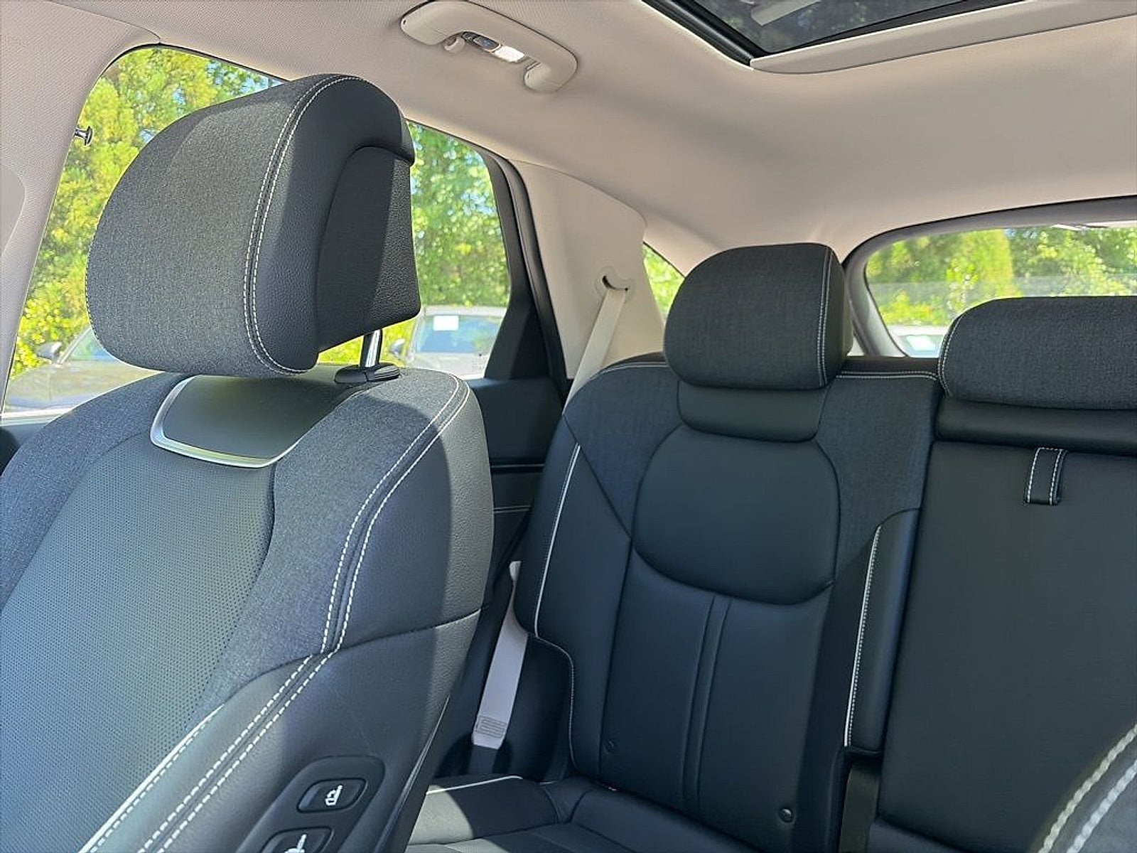 2025 Genesis Electrified GV70 Advanced AWD