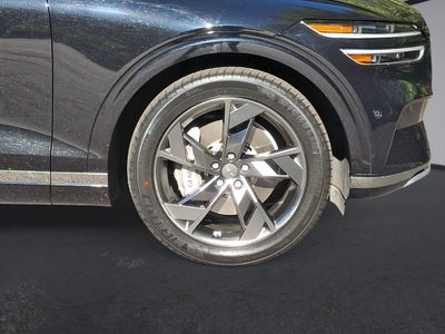 2023 Genesis Electrified GV70 Advanced AWD