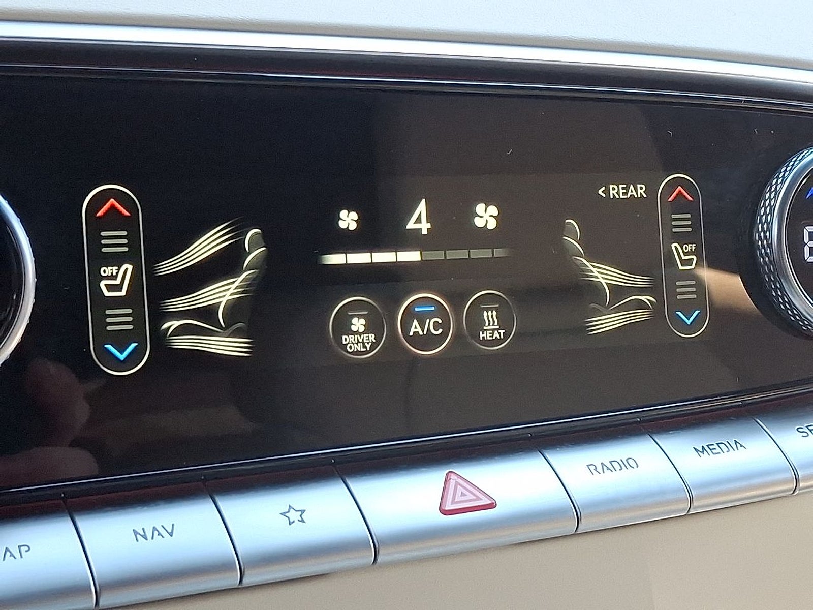 2024 Genesis Electrified GV70 Advanced AWD