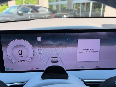 2026 Genesis Electrified GV70 Standard