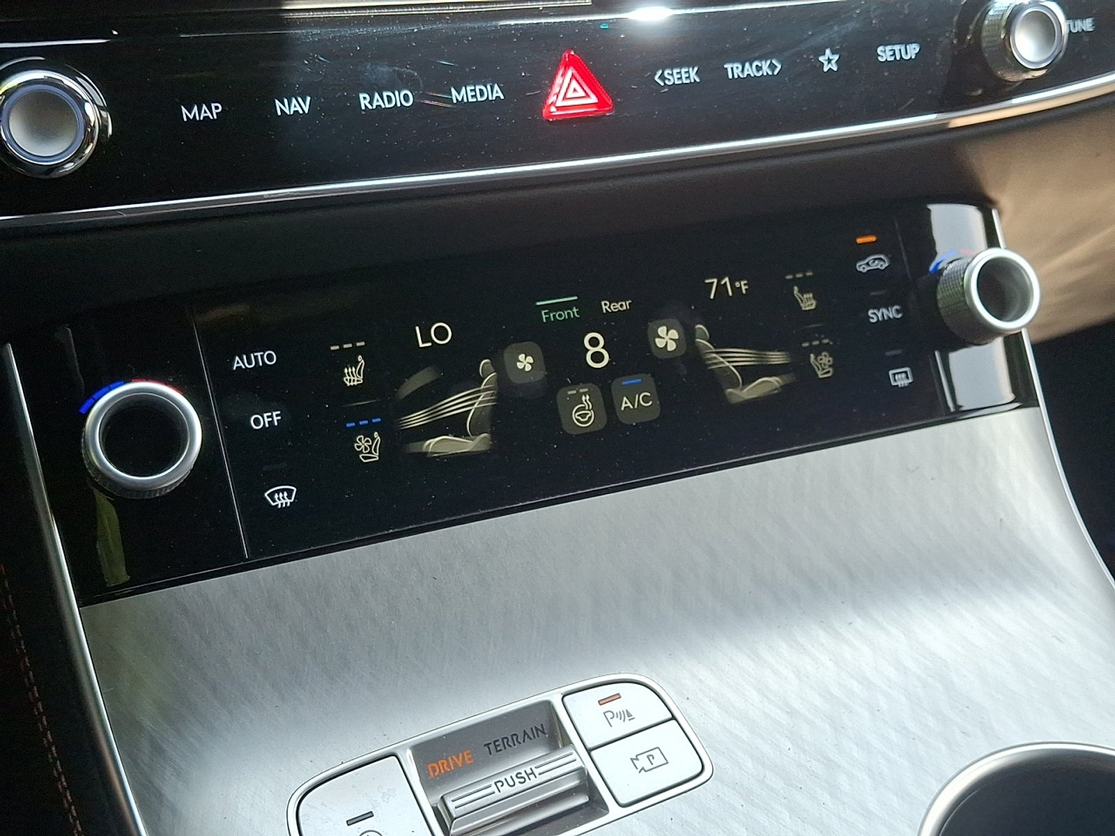 2026 Genesis GV70 2.5T Sport Prestige