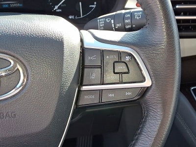 2024 Toyota Sienna XLE