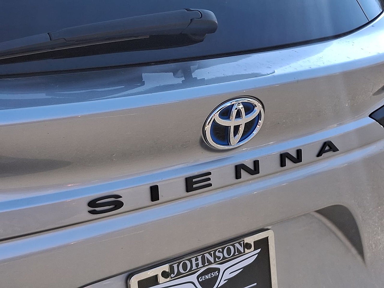 2024 Toyota Sienna XLE