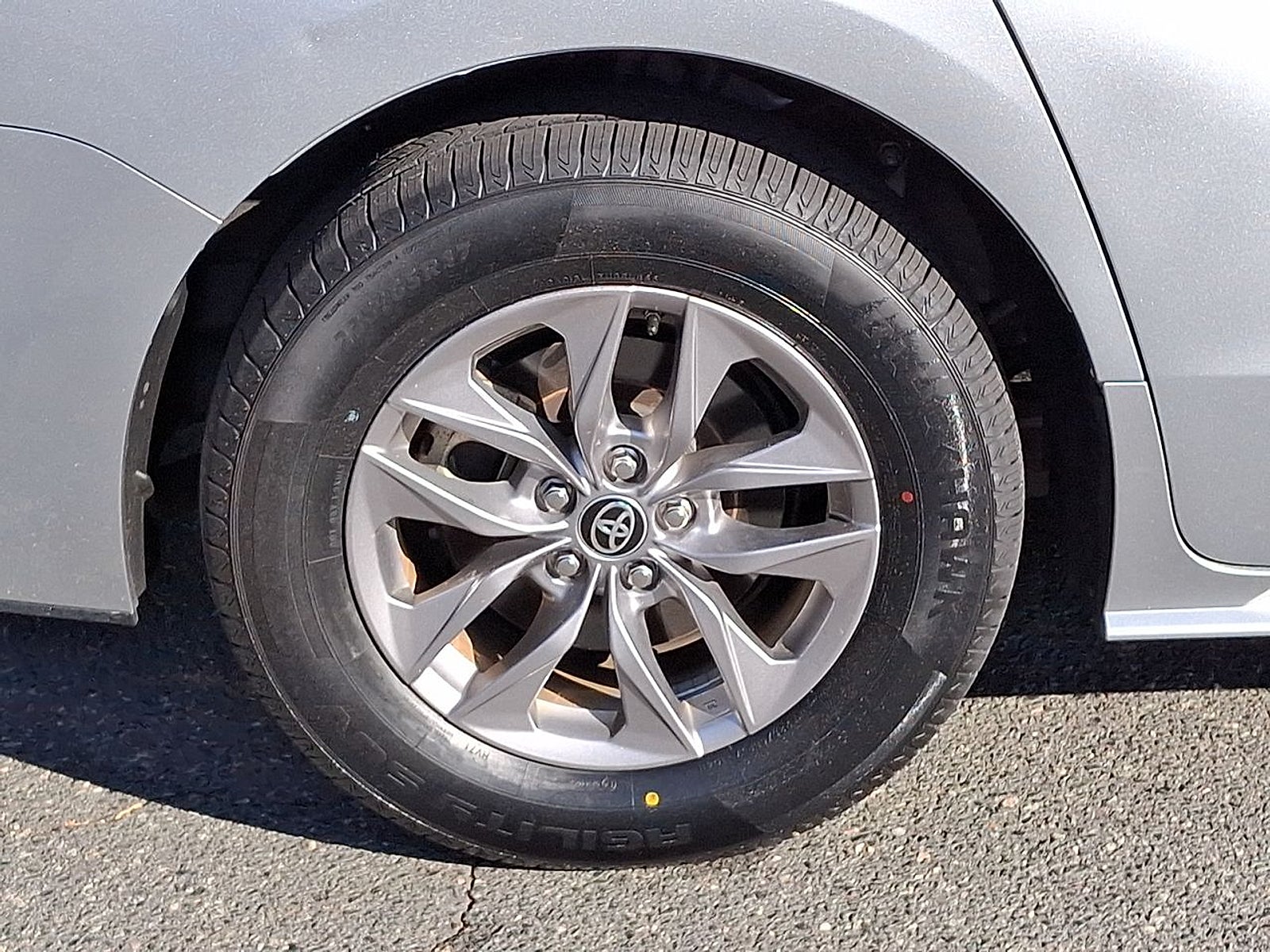 2024 Toyota Sienna XLE