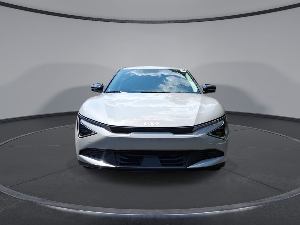 2025 Kia EV6 Light Long Range RWD