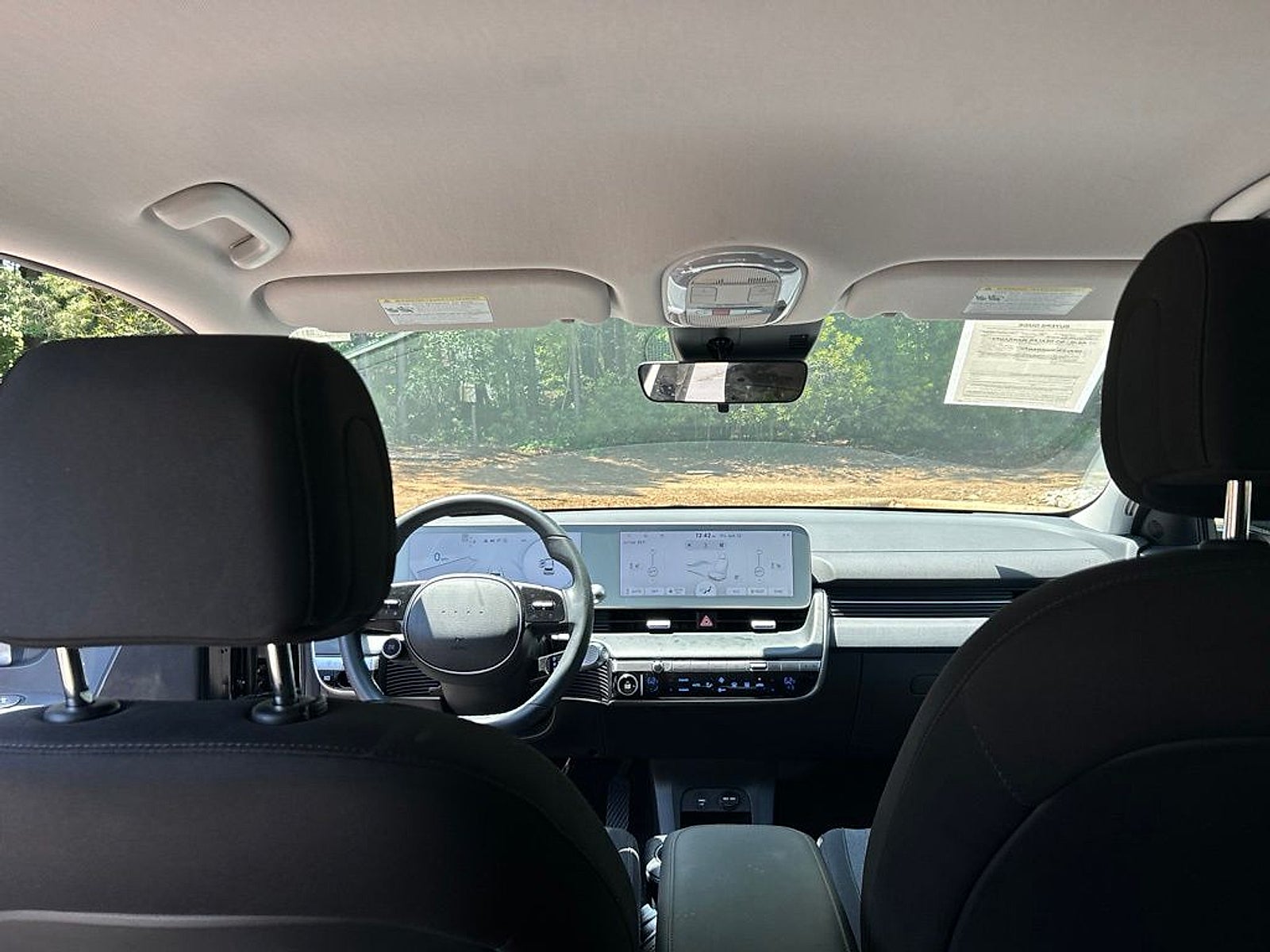 2024 Hyundai IONIQ 5 SE Standard Range