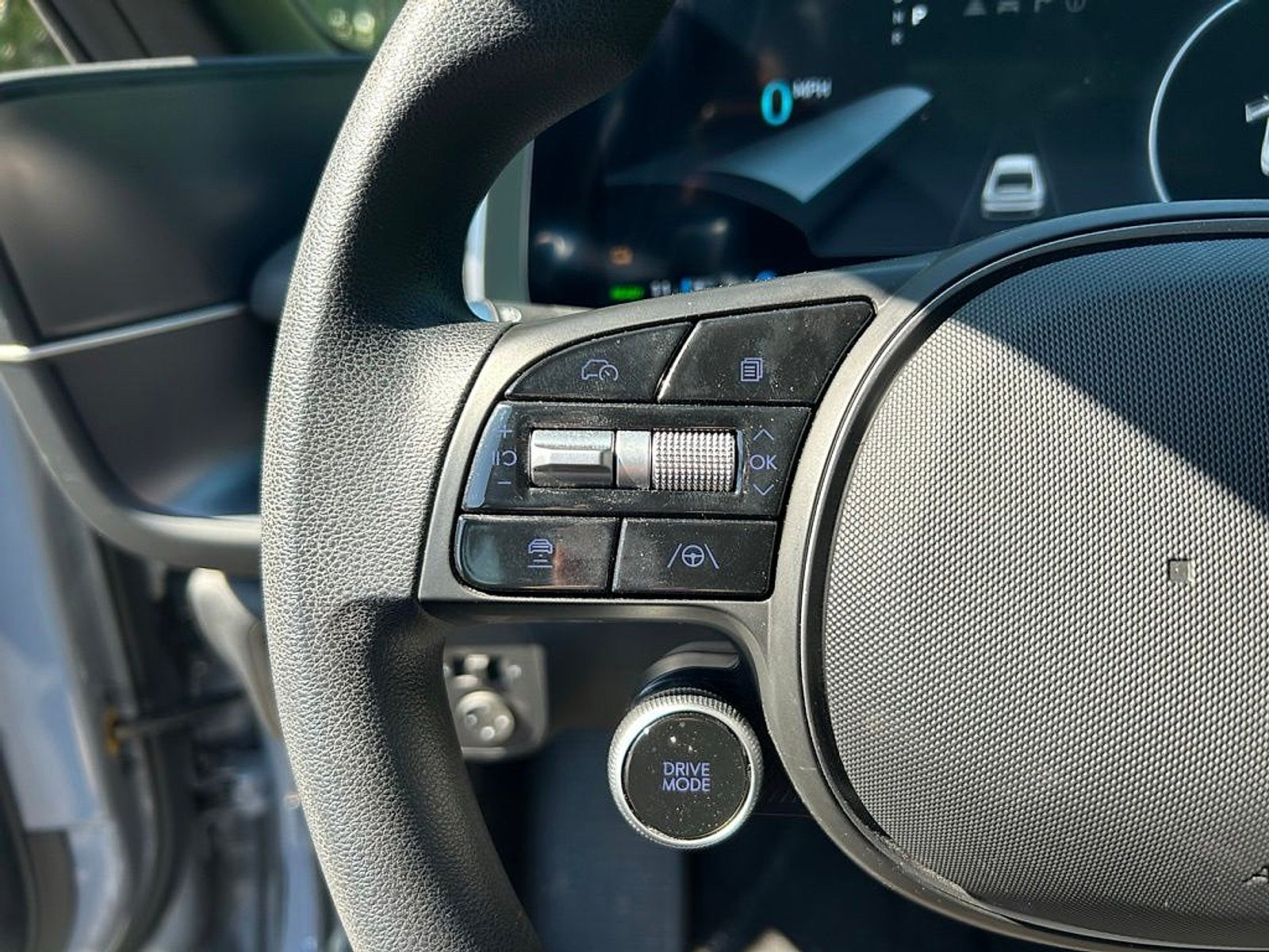 2024 Hyundai IONIQ 6 SE Standard Range