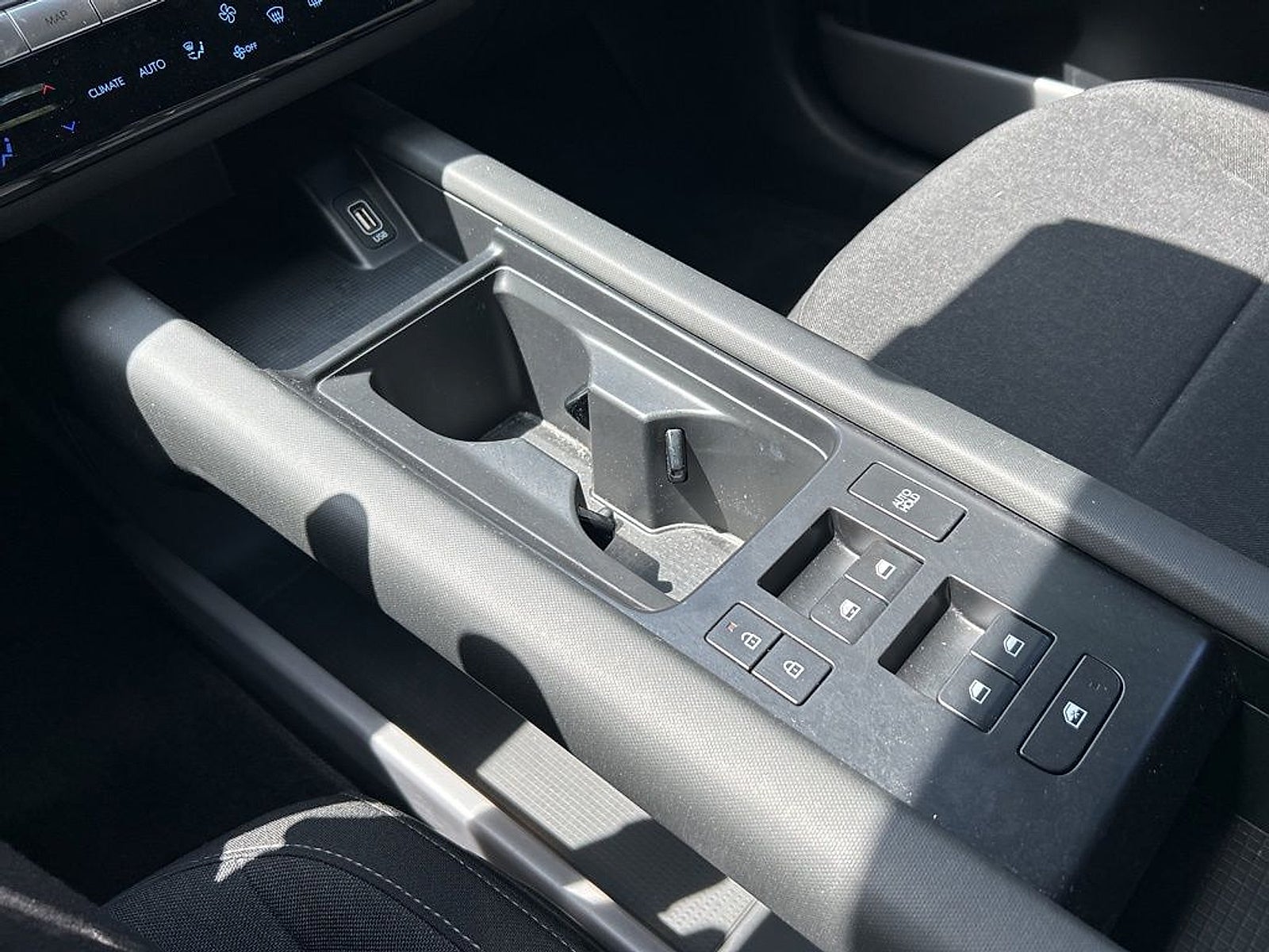 2025 Hyundai IONIQ 6 SE Standard Range