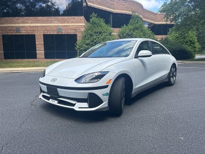 2025 Hyundai IONIQ 6 SE Standard Range