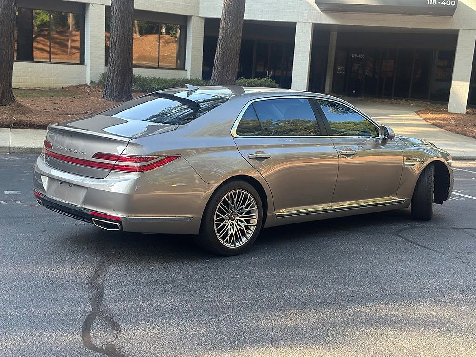 2021 Genesis G90 3.3T Premium RWD