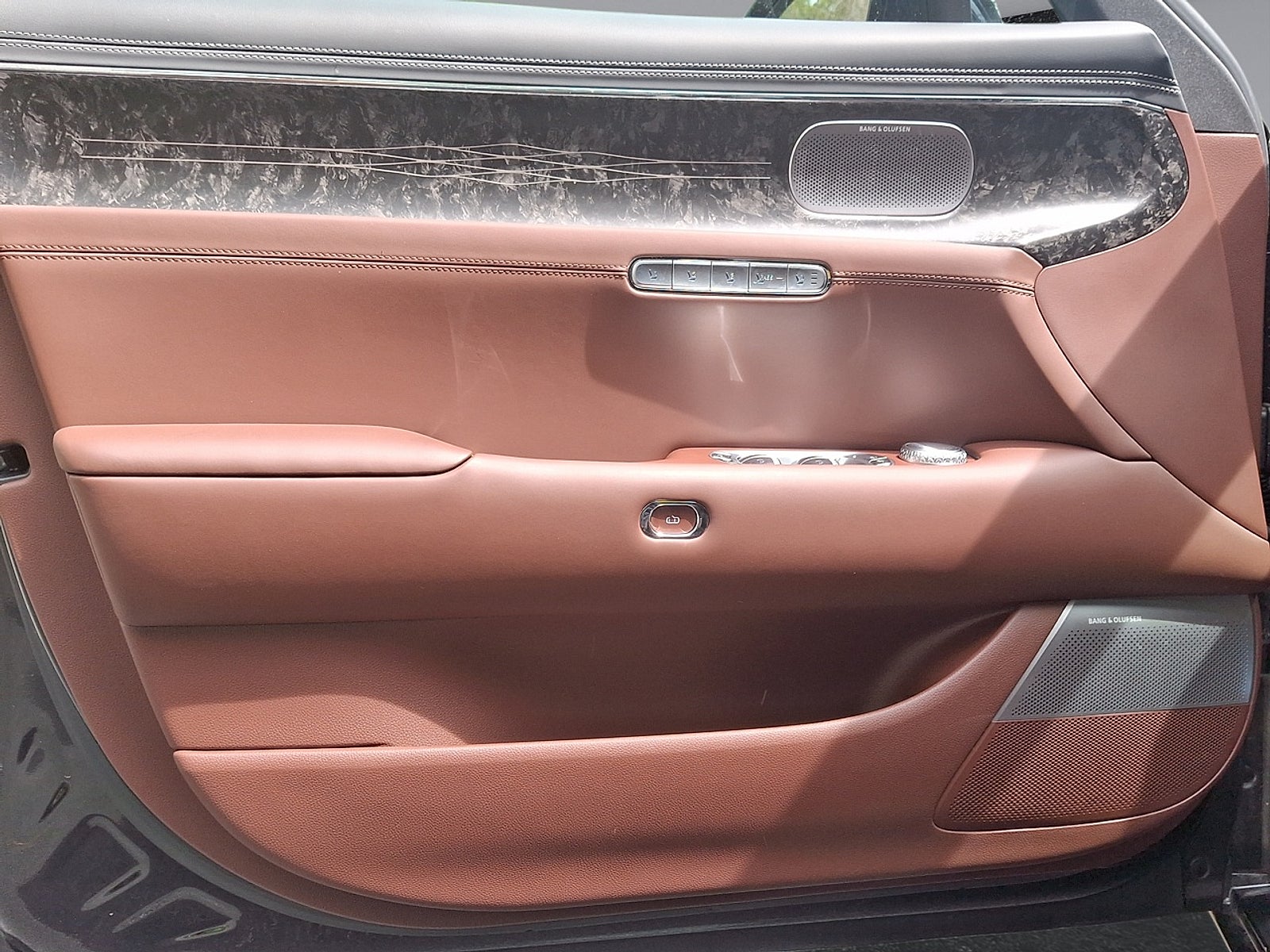 2024 Genesis G90 3.5T e-SC AWD