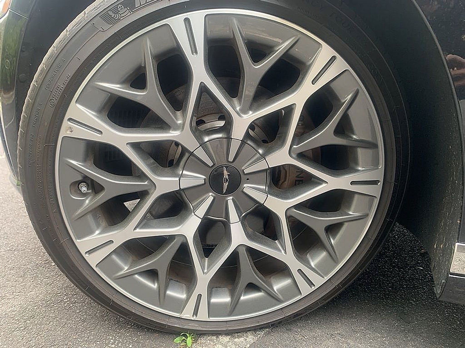 2025 Genesis G90 3.5T e-SC AWD