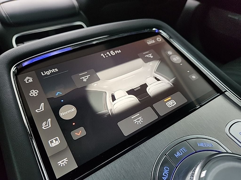 2024 Genesis G90 3.5T e-SC AWD