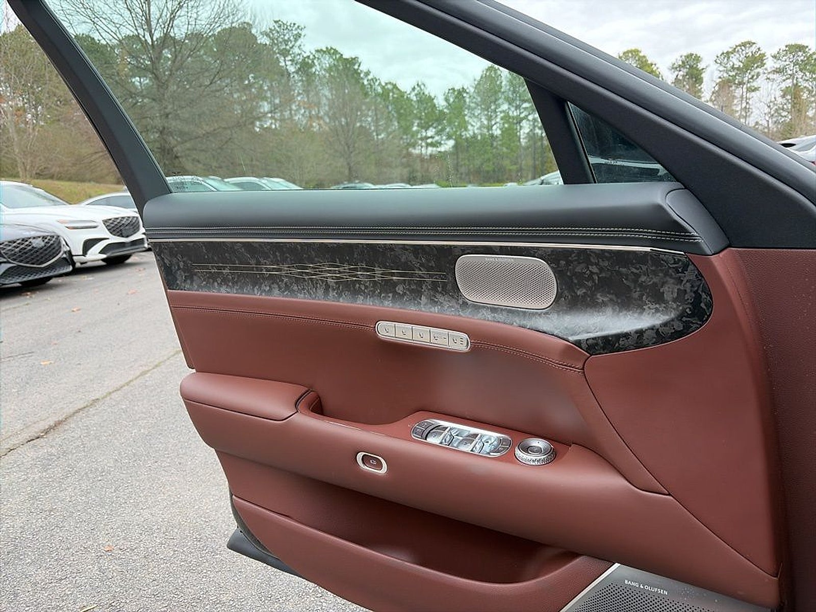 2025 Genesis G90 3.5T e-SC AWD