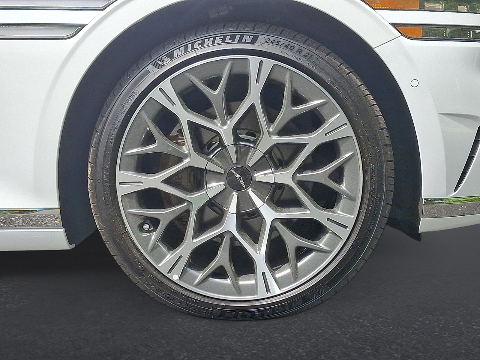 2025 Genesis G90 3.5T e-SC AWD