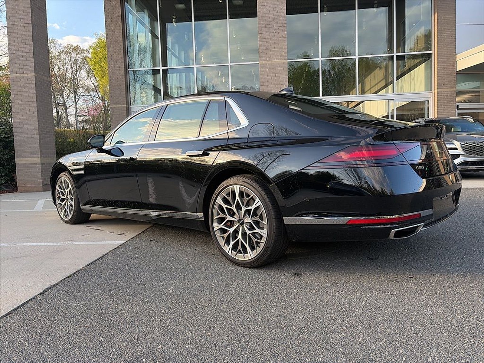 2025 Genesis G90 3.5T e-SC AWD