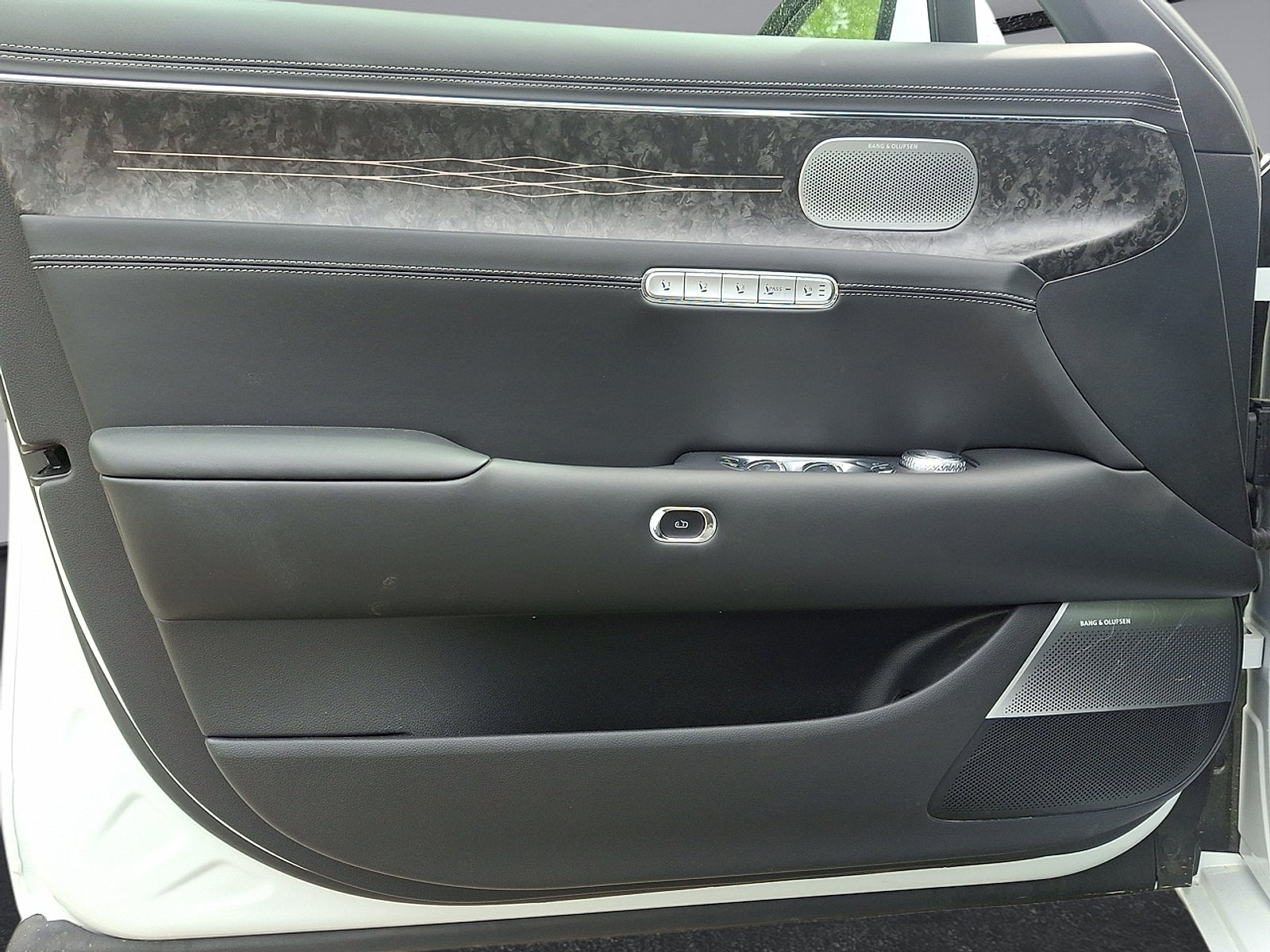 2025 Genesis G90 3.5T e-SC AWD