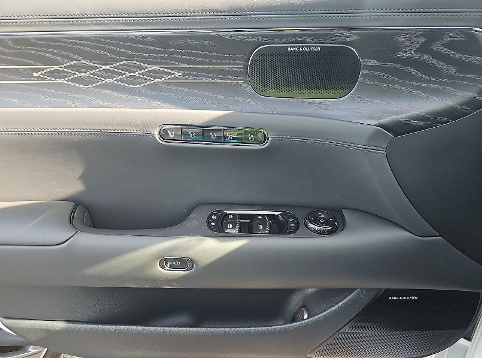 2026 Genesis G90 3.5T E-SC Prestige Black AWD