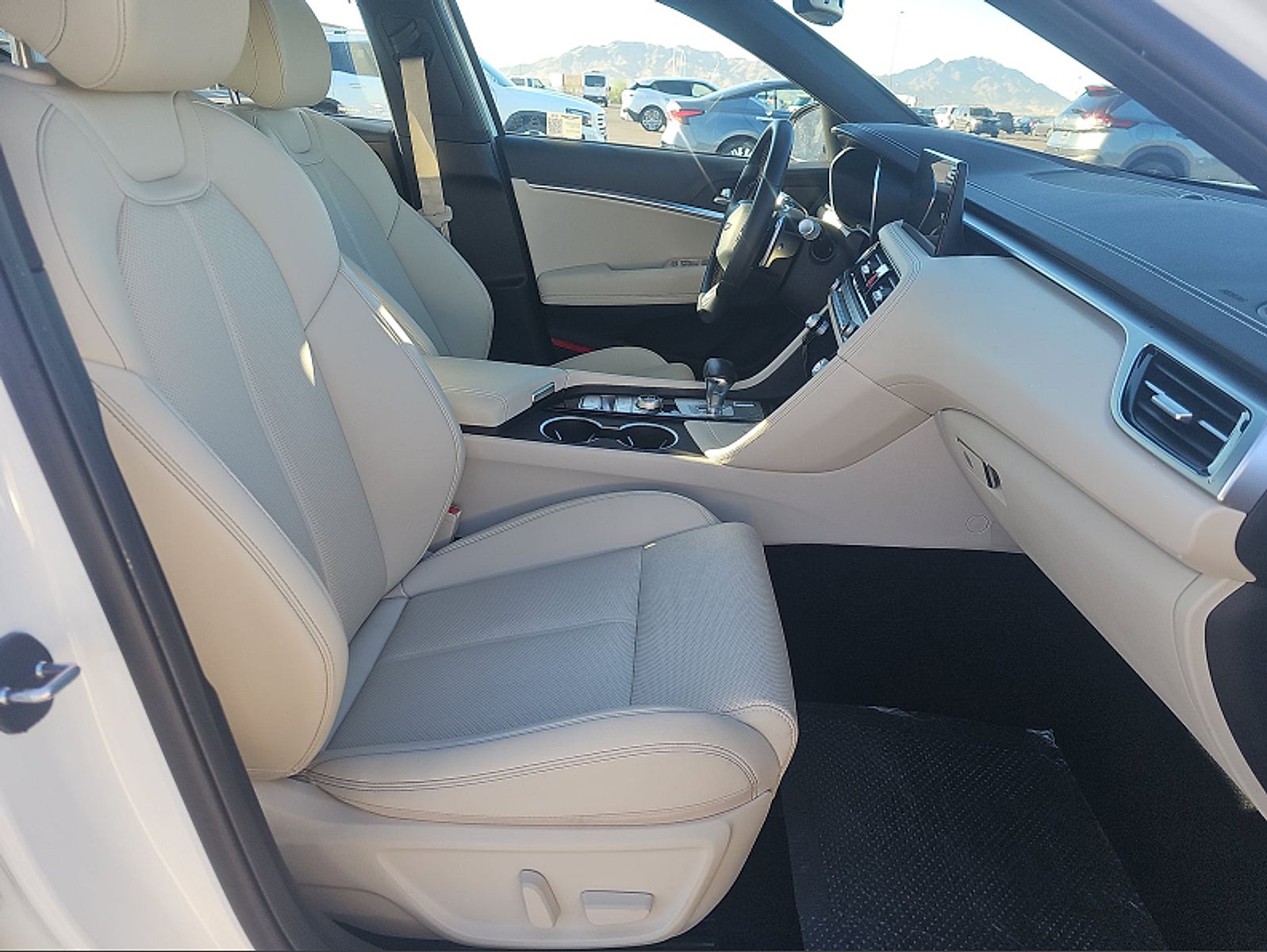2026 Genesis G70 2.5T RWD