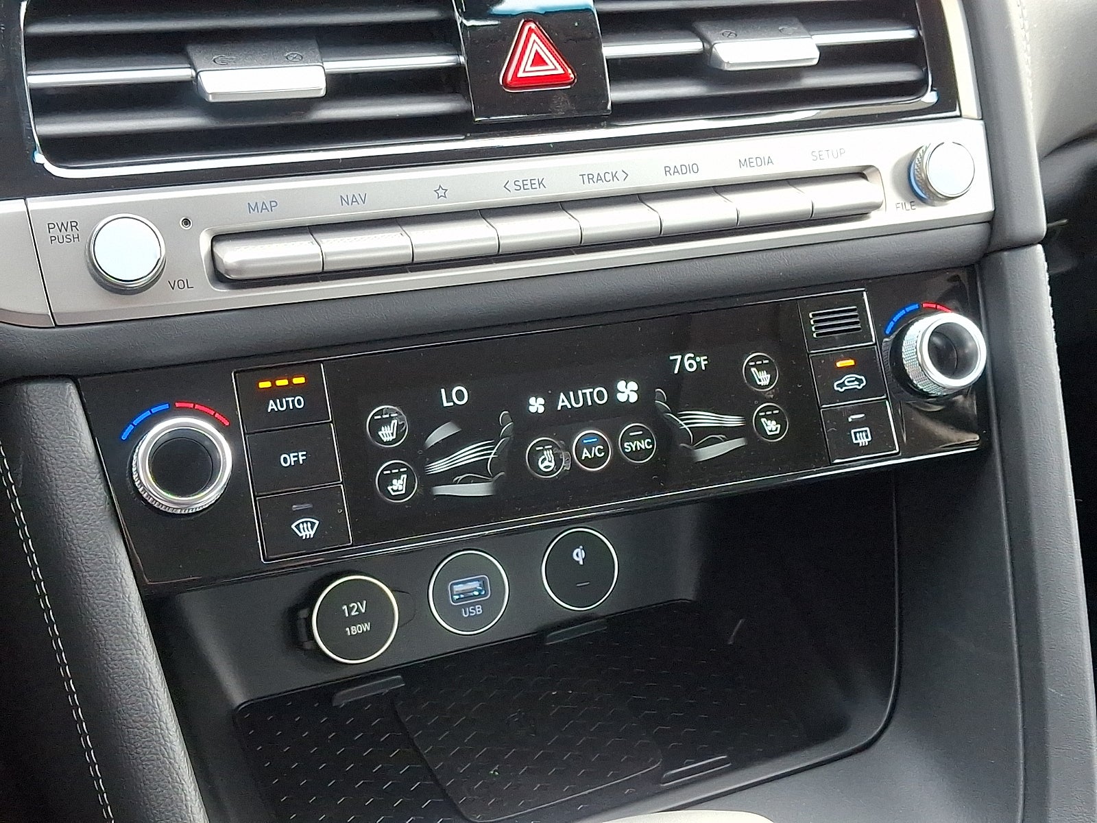 2026 Genesis G70 2.5T RWD Prestige