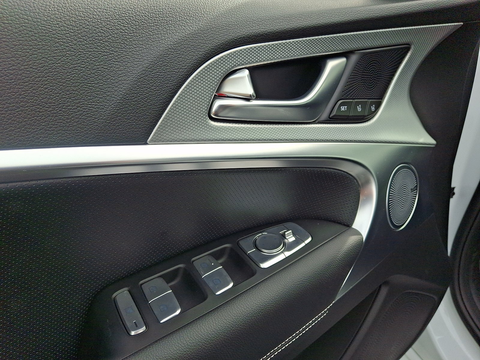 2026 Genesis G70 2.5T RWD Prestige