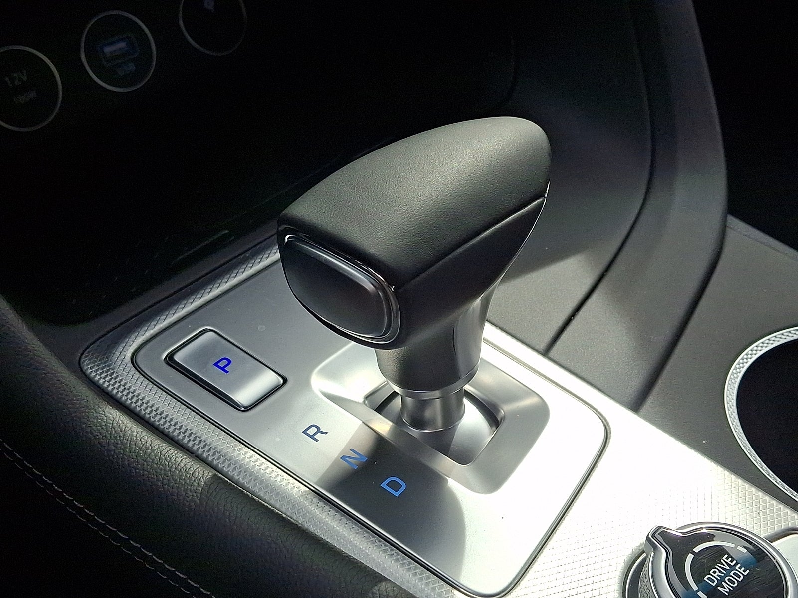 2026 Genesis G70 2.5T RWD Prestige