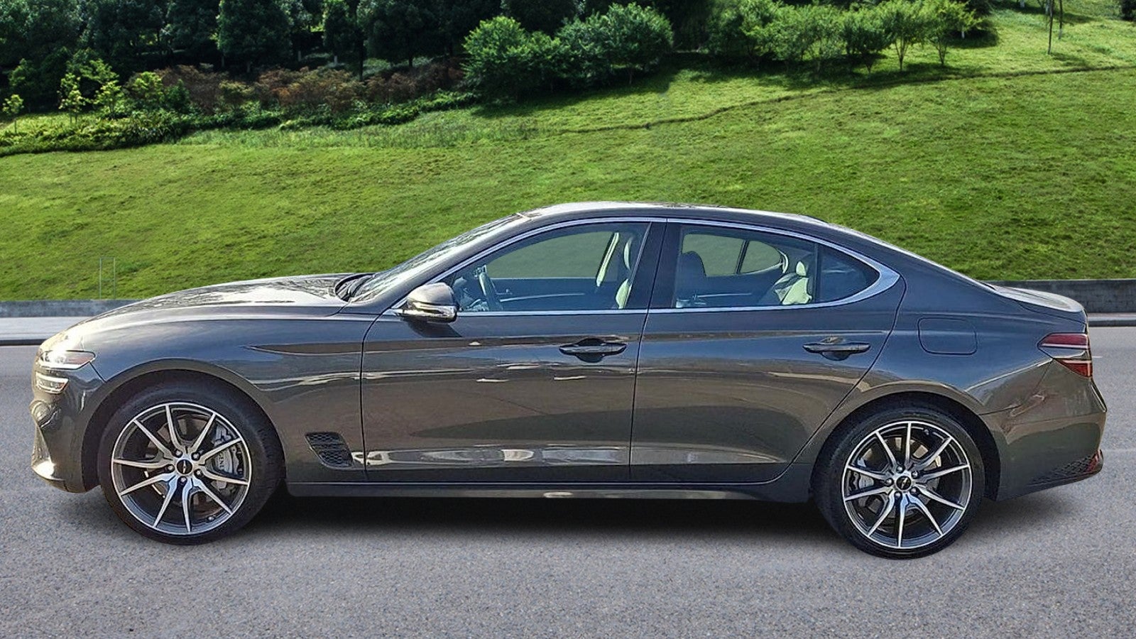 2025 Genesis G70 2.5T RWD