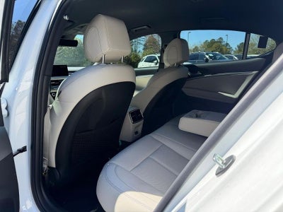 2025 Genesis G70 2.5T RWD