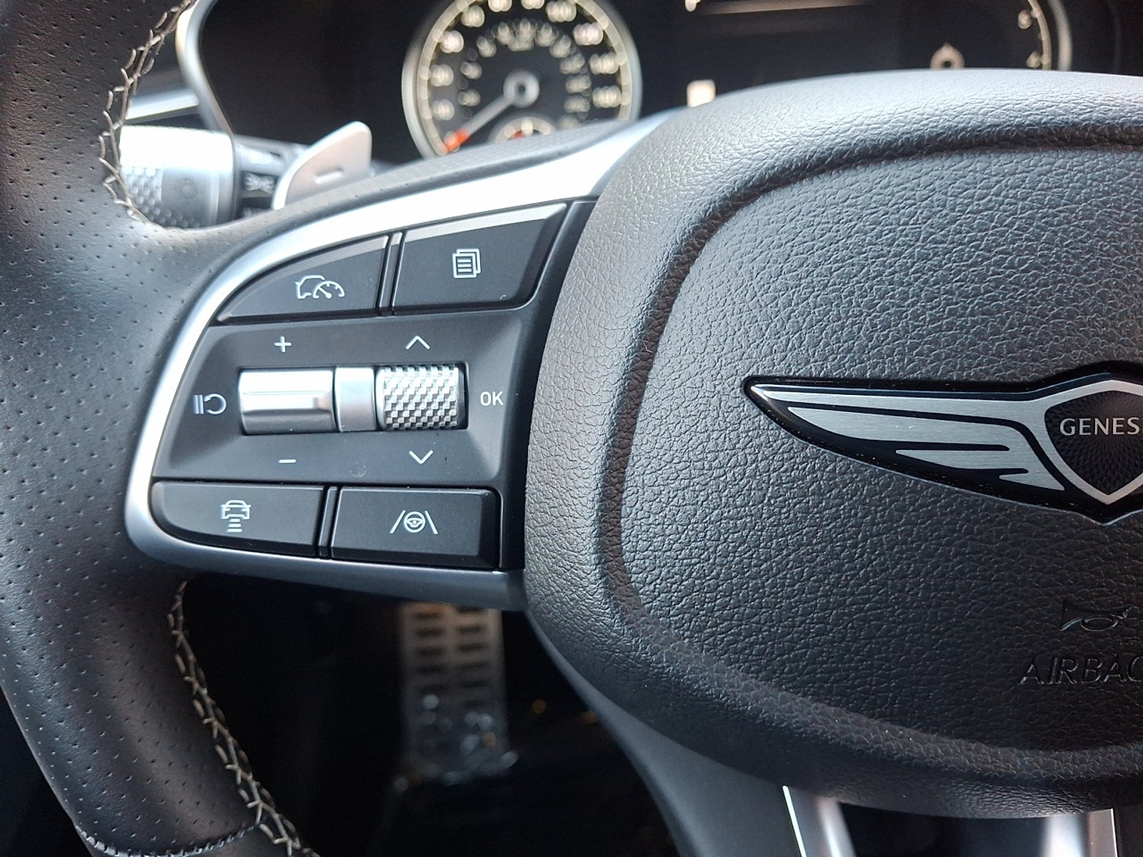 2025 Genesis G70 2.5T RWD