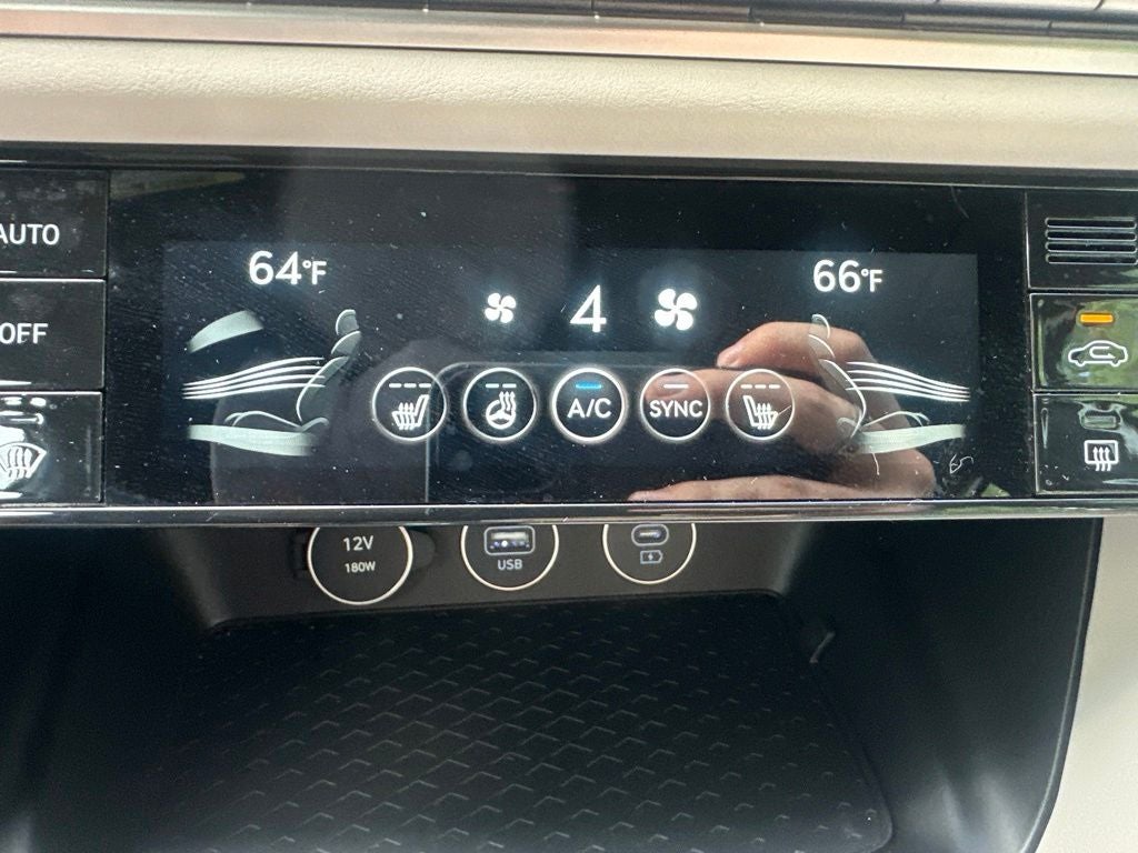 2025 Genesis G70 2.5T AWD