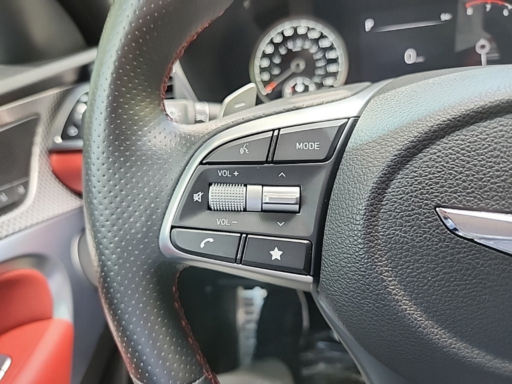 2023 Genesis G70 2.0T RWD