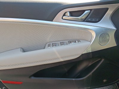 2023 Genesis G70 2.0T RWD